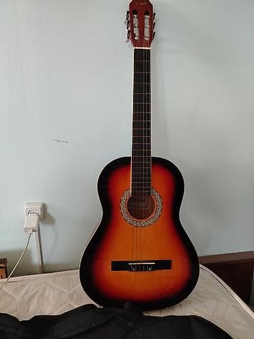 gitara klasik: Salam, gitara çox yaxşı vəziyyətdədir, heç bir problemi yoxdu təzə — 3