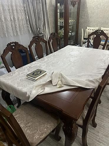 bufet: Klassik yemək otağı mebeli dəsti Tərkib: - 1 ədəd massiv ağacdan düz — 1