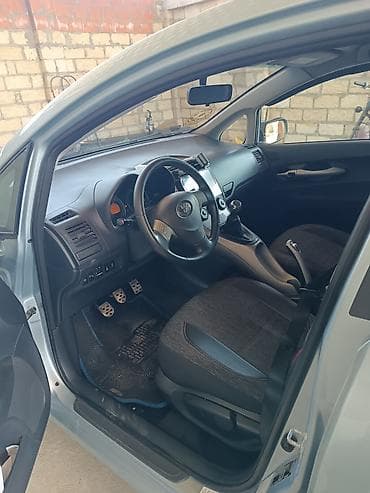 turbo.az ford transit 5 1: Toyota Auris: 1.4 l | 2007 il Hetçbek — 4