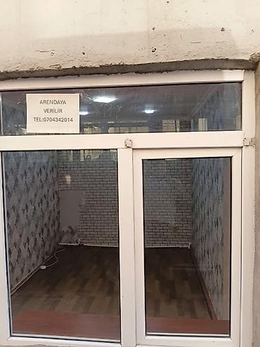 azinko binalari: Arendaya verilir – kiçik vitrinli sahə - Şüşəbəndli girişli, PVC — 1