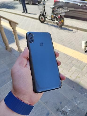samsung g850: Samsung Galaxy A11, 32 GB, rəng - Qara, Zəmanət, Qırıq, Sensor — 1