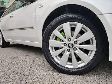 rav 4: Hyundai Sonata: 2.4 l | 2008 il Sedan — 8