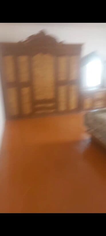 Uzunmüddətli kirayə evlər: 100 kv. m, 3 otaqlı, Qaz, İşıq, Su — 10