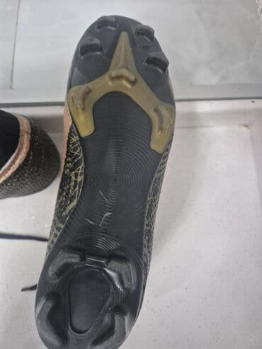 Перчатки: Бутсы Размер: 39, Новый — 2