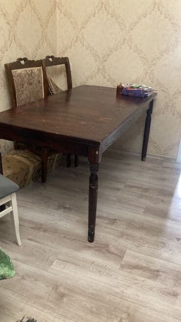 Qonaq masası, Açılmayan, Taxta, Dördbucaq masa