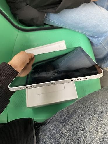 ipad planset: Apple iPad A16 planşet 4 ay işlenib. - Yaddaş: 128GB - Pil: 100% - — 4