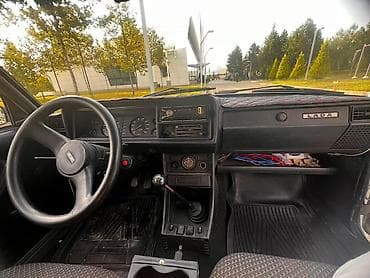 2107 teker: VAZ (LADA) 2107: 1.6 l | 2010 il 15000 km Sedan — 4