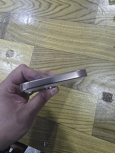 samsung omnia ii: IPhone 16 Pro Max, 256 GB, Natural Titanium, Face ID — 7