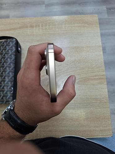 iphone 11 pro max 128: IPhone 16 Pro Max, 256 GB, Qızılı — 3