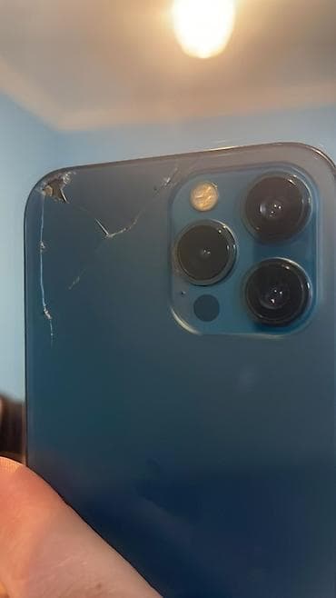 iphone 12 pro max sekilleri: IPhone 12 Pro Max, Göy, Qırıq — 3