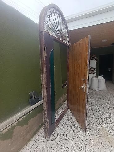 входные двери стекло: Seyf qapi eni 1.20 hundurluyu 260 cercivesi şveller. təmiz qapi di — 4
