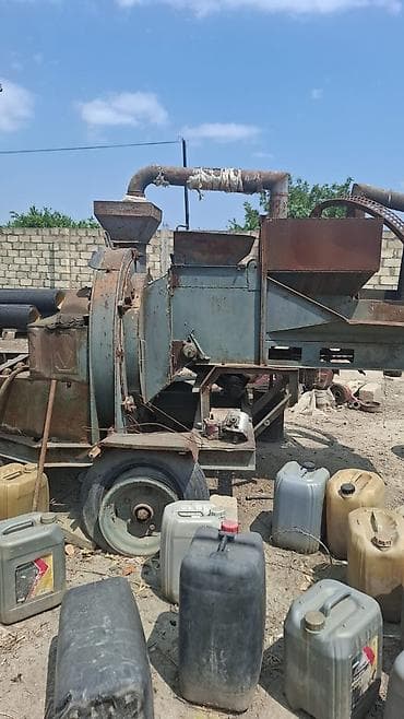 alətlər dəsti acar: Səyyar tipli sənaye avadanlığı / emal qurğusu satılır. Qurğu qoşqu — 3