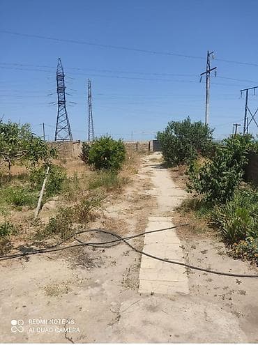 Bağ evlərinin satışı: 15 sotdadi 4 sot qanuni kupca qalanida kupcada qeyd olunub bag sahesi — 2