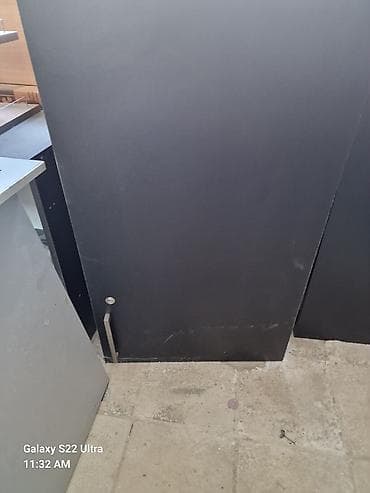 Полки, этажерки: Açarli şkaf — 1