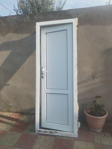 plasik qapı: PVC giriş/qapı bloku - Material: ağ rəngli PVC profil - Komplekt — 1