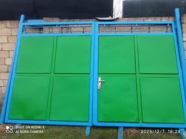 Divar kağızları, oboy: İşlənmiş Dəmir Həyət darvazası, Yana açılan, Mexaniki, Qapı ilə, rəng - Yaşıl, Kredit yoxdur, Ödənişli çatdırılma — 3