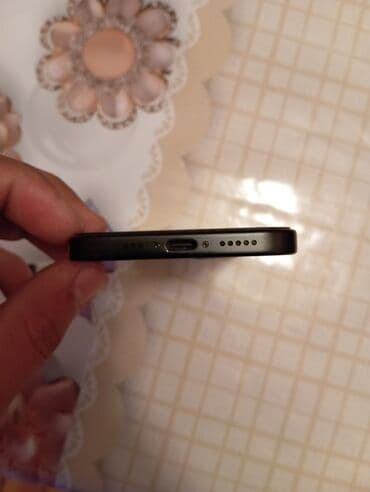 Alfa Romeo: IPhone 15, 128 GB, Qara, Face ID — 1