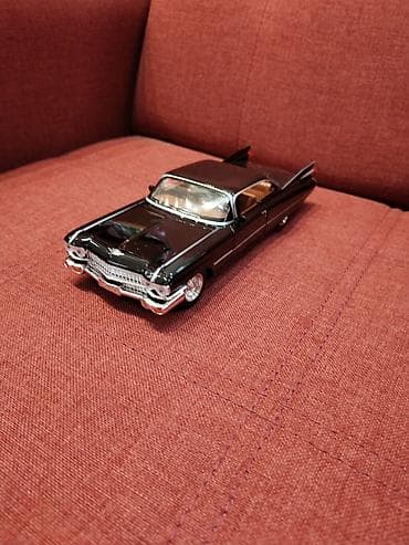 Kolleksiya üçün metal model avtomobil - Qara rəngli, klassik sedan — 2