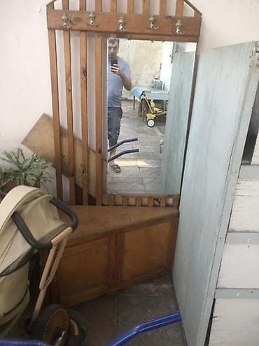 taxta stollar: Qapıdaxili asılqanlı dəhliz mebeli və kiçik stol dəsti - Material — 1