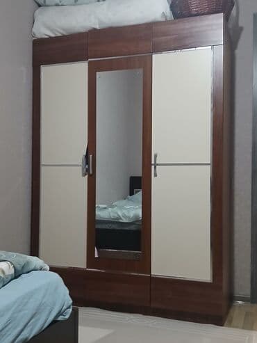 3 qapılı Düz dolab, Qarderob, paltar dolabı