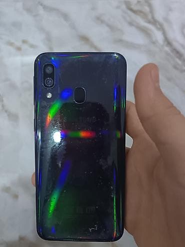 honur telfonu: Samsung Galaxy A40, 64 GB — 3