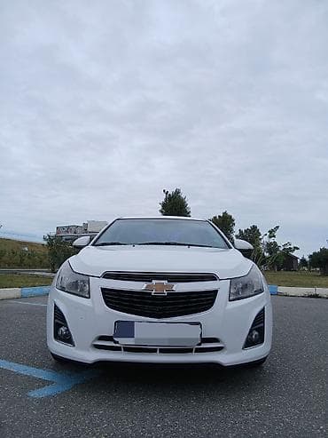 yan guzguler: Chevrolet Cruze: 1.8 l | 2014 il 218888 km Sedan — 3