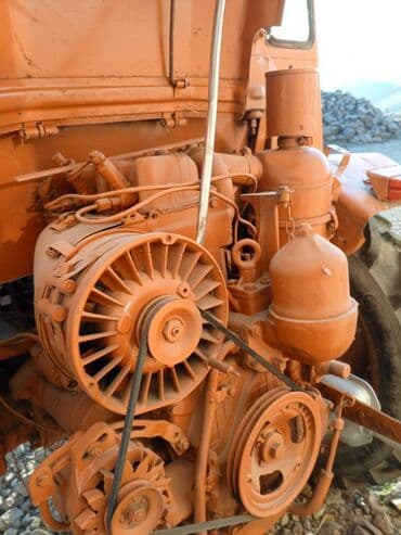 mtz 921.3: Traktor T-16 Traktor tam işlək vəziyyətdədir, otur sür. Heç bir — 4