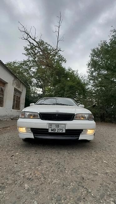 elf 5 30 yağ: Nissan Sunny: 1.6 l | 2000 il Sedan — 2