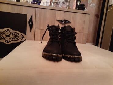 ağ rezin çəkmələr: Ölçü: 38, rəng - Qara, Yeni — 1