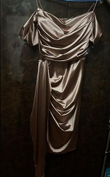 Əyində çox gözəl qalır,sadəcə 1dəfə geyinilib.Real alıcılara əyində