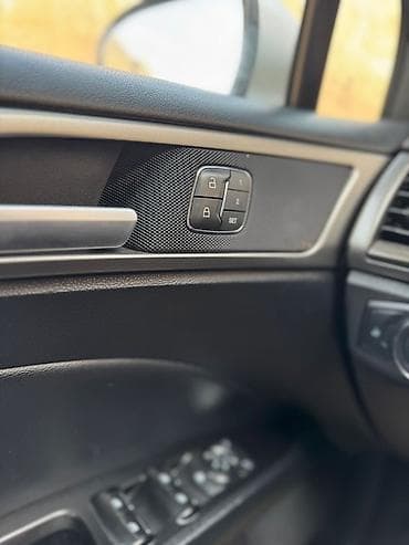 Motonəqliyyat: Ford Fusion (Mondeo) sedan – gümüşü rəng. Xüsusiyyətlər və detallı — 10