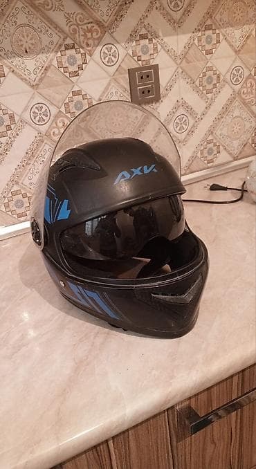 motor kask: Salam Hezide qalıram istəyən gəlib burdan götürə bilər.Kaskin vizoru — 1