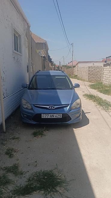 kia optima 2 sade mator: Hyundai i30 CW (universal) – mavi rəngli, Blue Drive nişanlı — 2