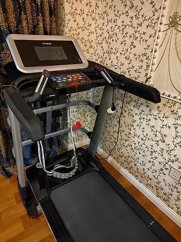 electro gitara: Elektrikli qaçış trenajoru – evdə kardio məşqləri üçün - Güclü — 2