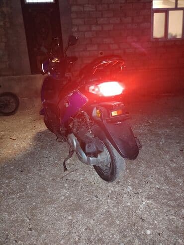 turbo moped: Mavi rəngli şəhər skuter/moped - Rəng: parlaq mavi, yanlarda “Zigzag” — 3