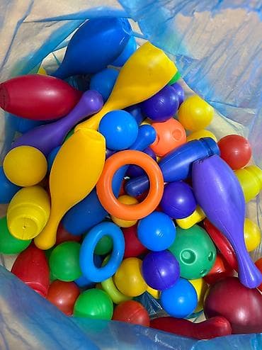 oyuncaq niva: Satilir — 2