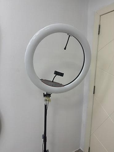 ring: Çox az işlənib. 150 azn a alınıb. Əhmədlidədir hal hazırda. LED ring — 2