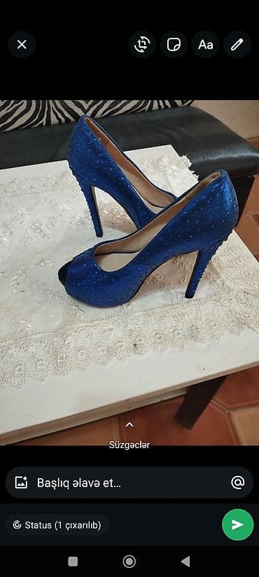 Mavi rəngli qadın hündürdaban ayakkabı - Model: peep-toe (barmaq ucu