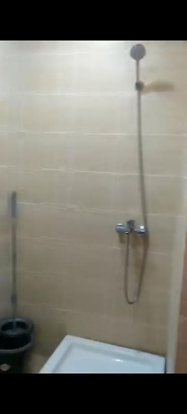 kiraye evler 28: Binəqədi rayonu .Cavadxan küç .Memar Ecemi metrosun yaxınlıqı .54 — 10