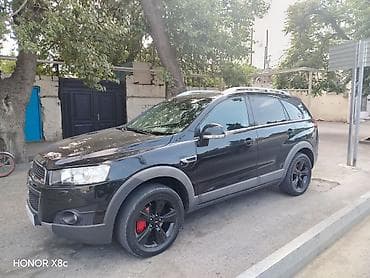 Chevrolet Captiva: 2.4 l | 2012 il 259444 km Krossover — 3