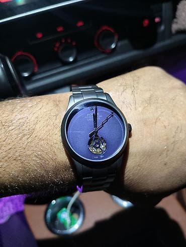Rolex üslubunda qol saatı, qara metal korpus və metal bilərziklə — 4