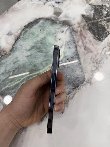iphine x: IPhone 13 Pro, Sierra Blue, Face ID — 3