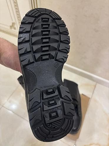 hərbi ayaqqabı: Hərbi batinka 39 razmer yeni heç istifadə edilməyib. Real alıcıya — 4