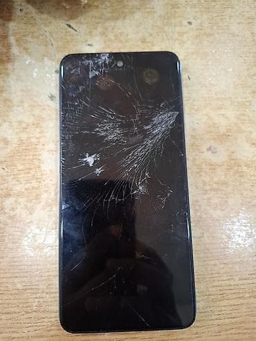 Tecno Spark 20, 256 GB, rəng - Mavi, Qırıq