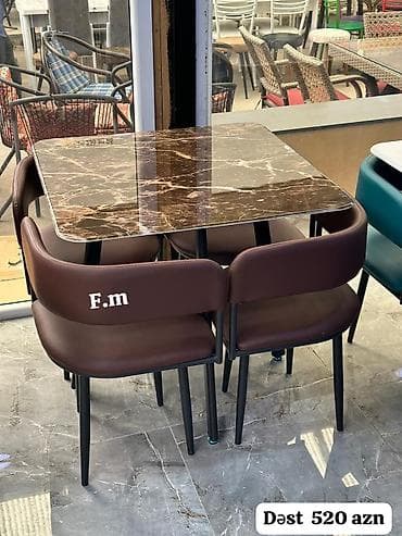 hamam tusu: Mətbəx üçün, Açılmayan, Kvadrat masa, 4 stul — 1