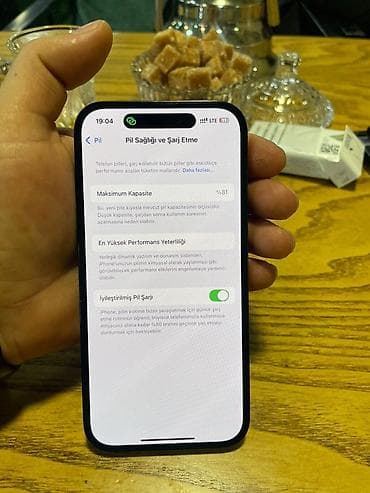 iphon xr: IPhone 14 Pro, Qara — 2