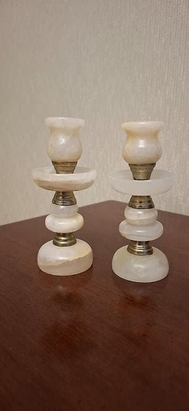 shamdan: Oniks daşından hazırlanmış cüt şamdan - Material: təbii oniks daş və — 1