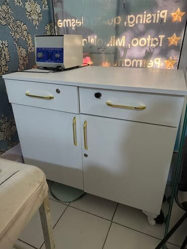 şfonerlər: Yeni, Düz dolab — 1