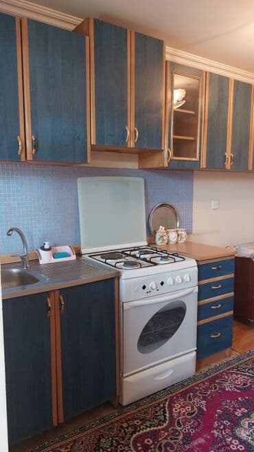 ulduzda kiraye evler: Kirayə mənzil – 1 otaqlı, mətbəx və sanitar qovşağı ilə - Otaq: geniş — 1