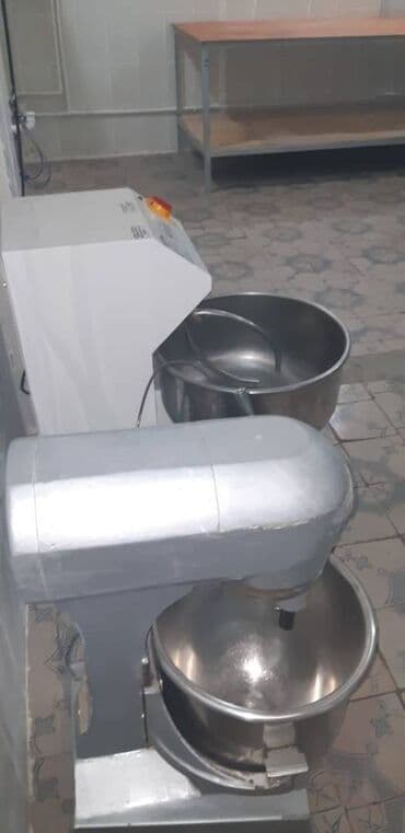 mingecevir obyekt: Xətai rayonu,Əhmədli,xalqlar metrosunun yaxınlığında, 4 otağlı 64 kv.m — 5